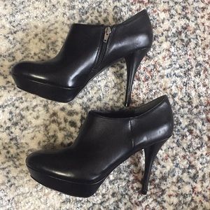 🌚✨Marc Fisher booties✨🌚